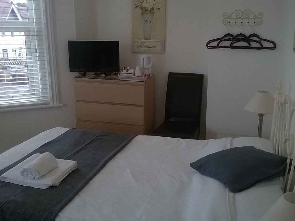 Bed and Breakfast The Westby Bournemouth Esterno foto