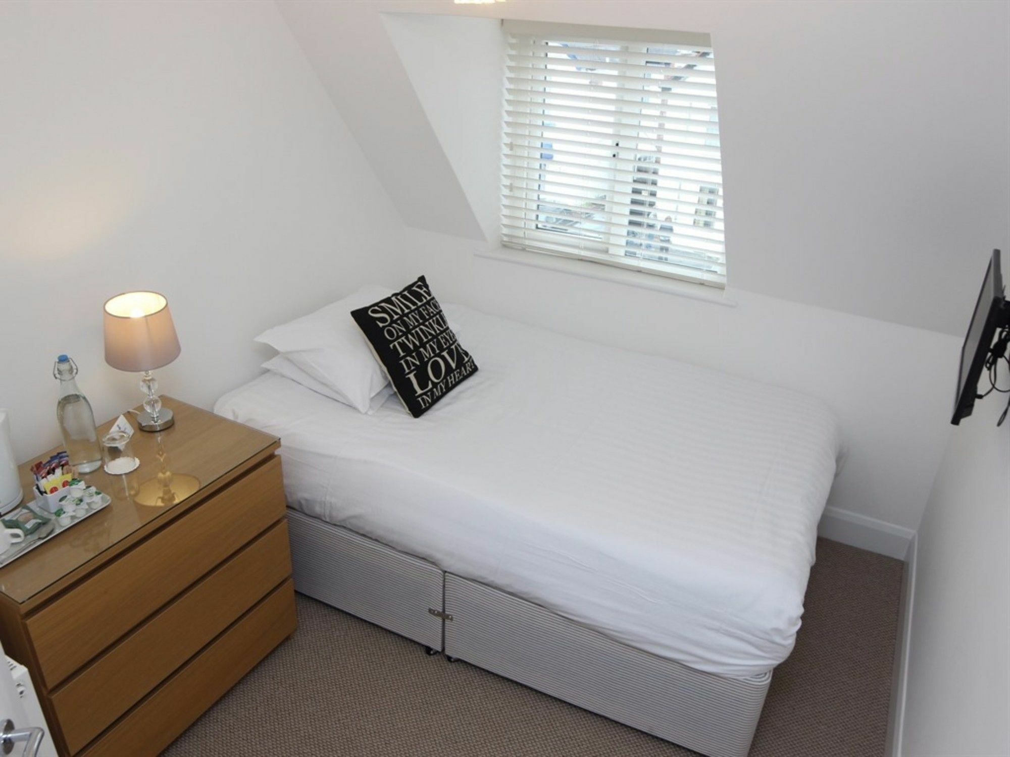 Bed and Breakfast The Westby Bournemouth Esterno foto